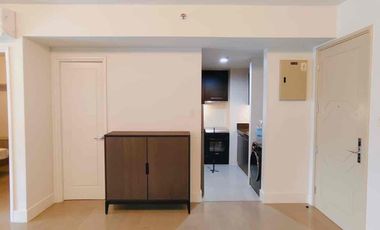 1 Bedroom with Parking for Sale in Proscenium Residences | TPR Tower