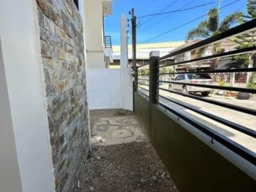 Single Detached House and Lot for Sale in Tangub Bacolod City-MD