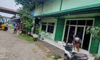 Disewakan Gudang Siap Pakai Di Jalan Raya Narogong. Kota Bekasi