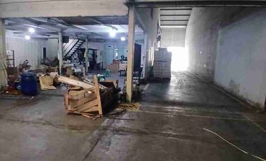 Disewakan Gudang Siap Pakai Di Jalan Raya Narogong. Kota Bekasi