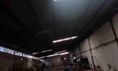 Disewakan Gudang Siap Pakai Di Jalan Raya Narogong. Kota Bekasi