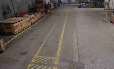 Disewakan Gudang Siap Pakai Di Jalan Raya Narogong. Kota Bekasi