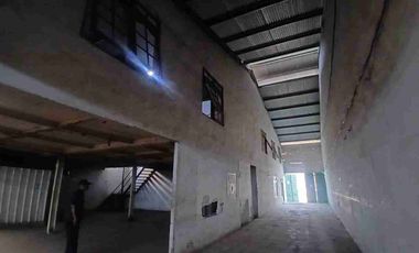 Disewakan Gudang Siap Pakai Di Jalan Raya Narogong. Kota Bekasi