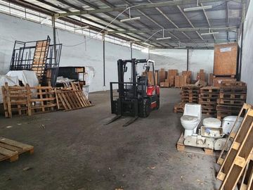 Gudang di Jl Tanjung Pura Kalideres. Luas 1.821m