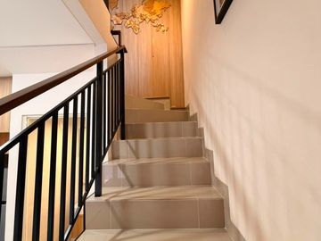 RUMAH 3LANTAI TERMURAH! ANZA HOMES MALIBU GADING SERPONG 3KAMAR SIAP HUNI! Free ppn