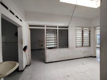 Hunian Nyaman Di Tengah Kota Malang. Dekat Ijen Boulevard, Universitas Brawijaya, Universitas Negeri Malang, Mall Dinoyo City, NLMLG00010.