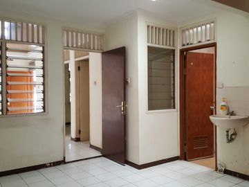 Dijual Rumah Gading Serpong SHM di Sektor 8B By Rumah Chinida (Dw)