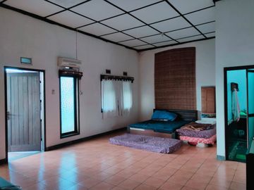 Rumah Mewah Luas di PBI Araya Malang. Dekat Plaza Araya, Exit Tol Malang, Stasiun Blimbing, Bandara Abdul Rachman Saleh, dan Terminal Arjosari.NLMLG0