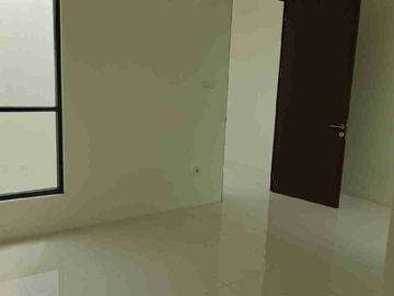 rumah baru 2 lantai cisaranten dekat Arcamanik
