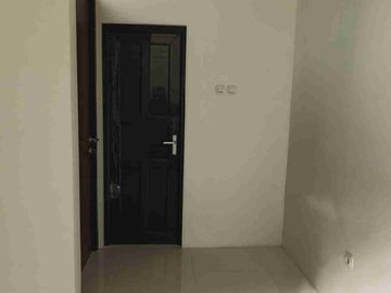 rumah baru 2 lantai cisaranten dekat Arcamanik