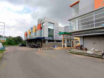 DIJUAL‼️
1 Unit Ruko 3 Lantai Siap Pakai & Full Renovasi Puri Selebriti 1 Batam Centre