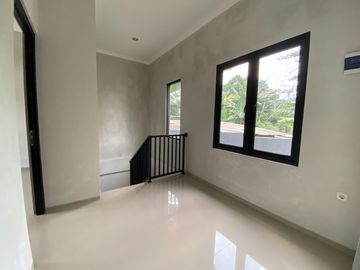 Cinere dekat graha cinere rumah brand new dalam cluster besar