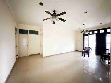 Dijual Rumah' di Raffles Hills Cibubur

Cluster terdepan dekat gerbang utama