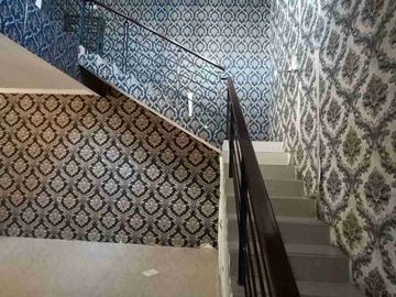 LUAS 136, CLUSTER ACACIA SUMMARECON BEKASI DISEWAKAN