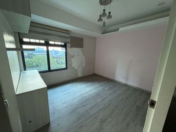 🏡 FOR SALE - RARE 3BR COMBINED UNITS
