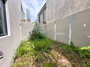 Rumah 2 Lantai Citraland Megah Batam Centre