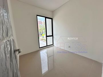 Rumah 2 Lantai Citraland Megah Batam Centre