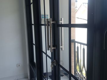598. Dijual Rumah Mewah 2 Lantai M. Kahfi 1 Jakarta Selatan Dekat Tol Brigif Andara & TB Simatupang