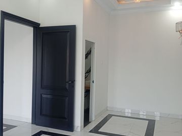 598. Dijual Rumah Mewah 2 Lantai M. Kahfi 1 Jakarta Selatan Dekat Tol Brigif Andara & TB Simatupang