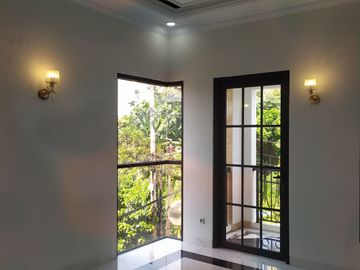 598. Dijual Rumah Mewah 2 Lantai M. Kahfi 1 Jakarta Selatan Dekat Tol Brigif Andara & TB Simatupang
