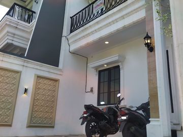 598. Dijual Rumah Mewah 2 Lantai M. Kahfi 1 Jakarta Selatan Dekat Tol Brigif Andara & TB Simatupang