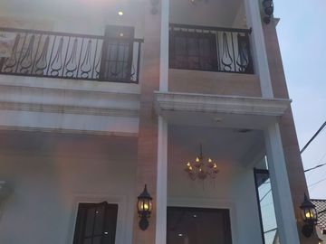 598. Dijual Rumah Mewah 2 Lantai M. Kahfi 1 Jakarta Selatan Dekat Tol Brigif Andara & TB Simatupang