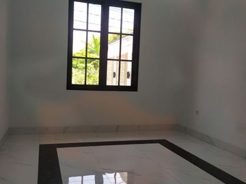598. Dijual Rumah Mewah 2 Lantai M. Kahfi 1 Jakarta Selatan Dekat Tol Brigif Andara & TB Simatupang
