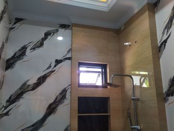 598. Dijual Rumah Mewah 2 Lantai M. Kahfi 1 Jakarta Selatan Dekat Tol Brigif Andara & TB Simatupang