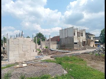 Rumah Sleman di Jl. Kaliurang Timur Dekat Pasar Kolombo
