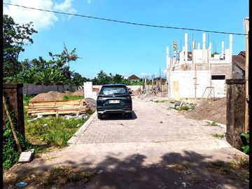 Rumah Sleman di Jl. Kaliurang Timur Dekat Pasar Kolombo