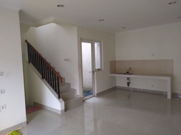 Dijual Cepat Rumah Thomson Lokasi Strategis Gading Serpong
