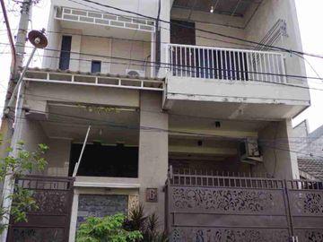 Dijual via lelang RUMAH 2 LANTAI Jl.MEDAYU UTARA Gg. 31-B no. 6 Kel. Medokan ayu, kec. Rungkut SURABAYA,