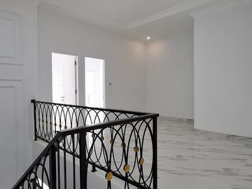 Jual Rumah Mewah Dalam Komplek di Duren Sawit Jakarta Timur