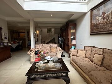 Dijual Rumah di Pondok Indah. Jakarta Selatan
