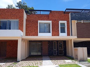 VENTA CASA MISIONES CASA CLUB RESIDENCIAL - FRESNO