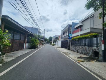 Rumah Asri 2 Lantai Siap Huni di bawah NJOP Cideng Jakarta Pusat