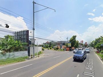 DIJUAL Tanah kering siap bangun di jalan raya adi sucipto colomadu solo