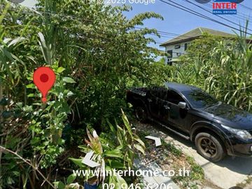 Vacant land, 69.7 sq.wah. Located on Soi Suk Sawat 102, Suk Sawat Road (Soi Rom Yen Niwet), Phra Samut Chedi, Samut Prakan.