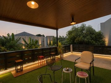 RUMAH SIAP HUNI MODERN DI CINERE ESTATE DEPOK DIJUAL DESAIN INDUSTRIAL