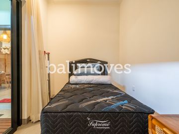Vila Dua Kamar Tidur yang Indah di Tepi Pantai Sanur