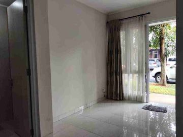 Disewakan Rumah 2 Lantai Foresta BSD Semi Furnished
