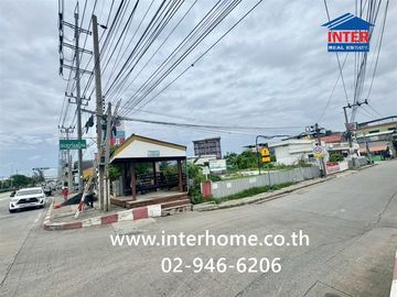 Vacant land, 63.4 sq.wah. Located on Suk Sawat 102 Soi (Rom Yen Niwet Soi), Suk Sawat 102 Road, Phra Samut Chedi, Samut Prakan.