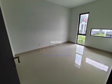 Rumah 2 Lantai Royal Vasa Residence Batam Centre