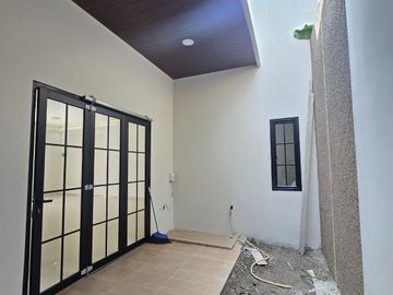 Dijual Cepat Rumah Bagus Siap Huni Lokasi Super Strategis di Bumi Puspitek Asri (Nempel Bsd)