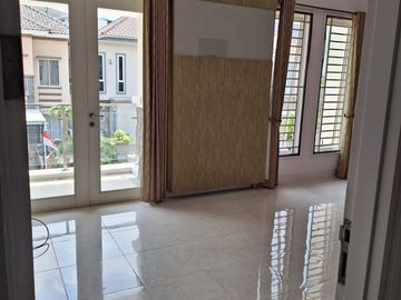 RUMAH SIAP HUNI, TERAWAT & RAPIH SAPPHIRE, PHG GADING SERPONG BY SUMMARECON