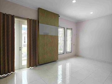 RUMAH SIAP HUNI, TERAWAT & RAPIH SAPPHIRE, PHG GADING SERPONG BY SUMMARECON