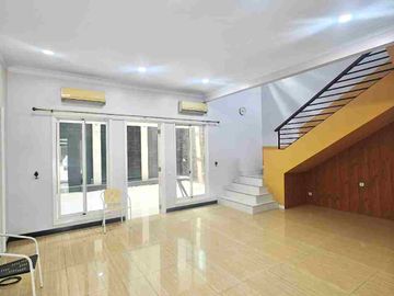 RUMAH SIAP HUNI, TERAWAT & RAPIH SAPPHIRE, PHG GADING SERPONG BY SUMMARECON