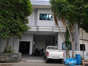 disewakan gudang siap pakai pergudangan alam sutera kota Tangerang