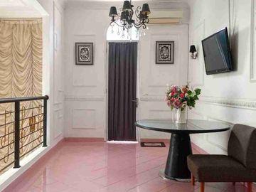 Dijual rumah mewah 2 lantai full furnish di citra grand cibubur
