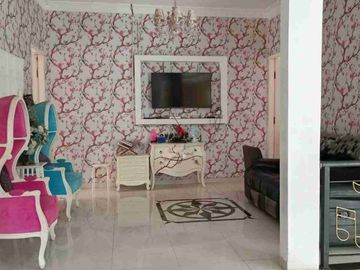 Dijual rumah mewah 2 lantai full furnish di citra grand cibubur